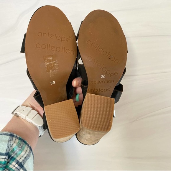 ANTELOPE Black Leather Scallop Crossover Sandals Size 8 - Picture 10 of 14